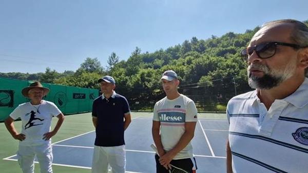 OTVORENA TENISKA DOGAĐANJA U PARKU ‘RAVNE 2’