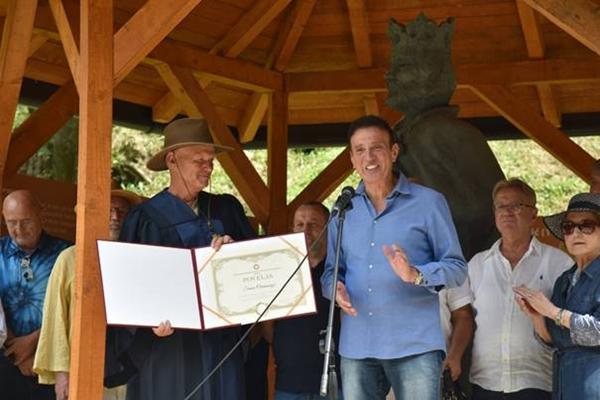 DR. OSMANAGIĆU URUČENA POVELJA POČASNOG ČLANA BOSANSKE AKADEMIJE NAUKA I UMJETNOSTI „KULIN BAN“