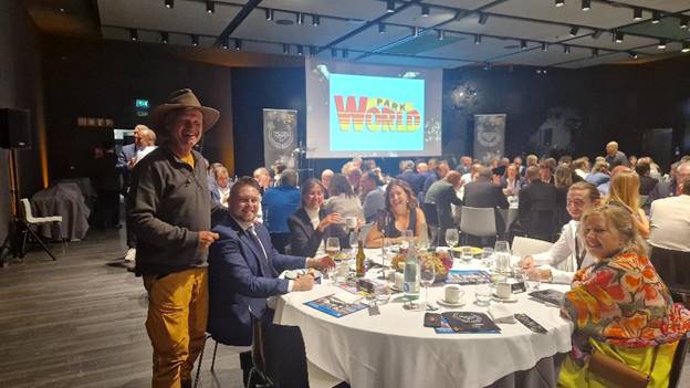 PARK RAVNE 2 IN ELITE WORLD COMPANY IN BARCELONA