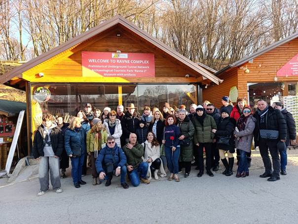 NOVU 2026.GODINU U BOSANSKOJ DOLINI PIRAMIDA SVOJIM DOLASKOM OTVORILI GOSTI IZ BUGARSKE