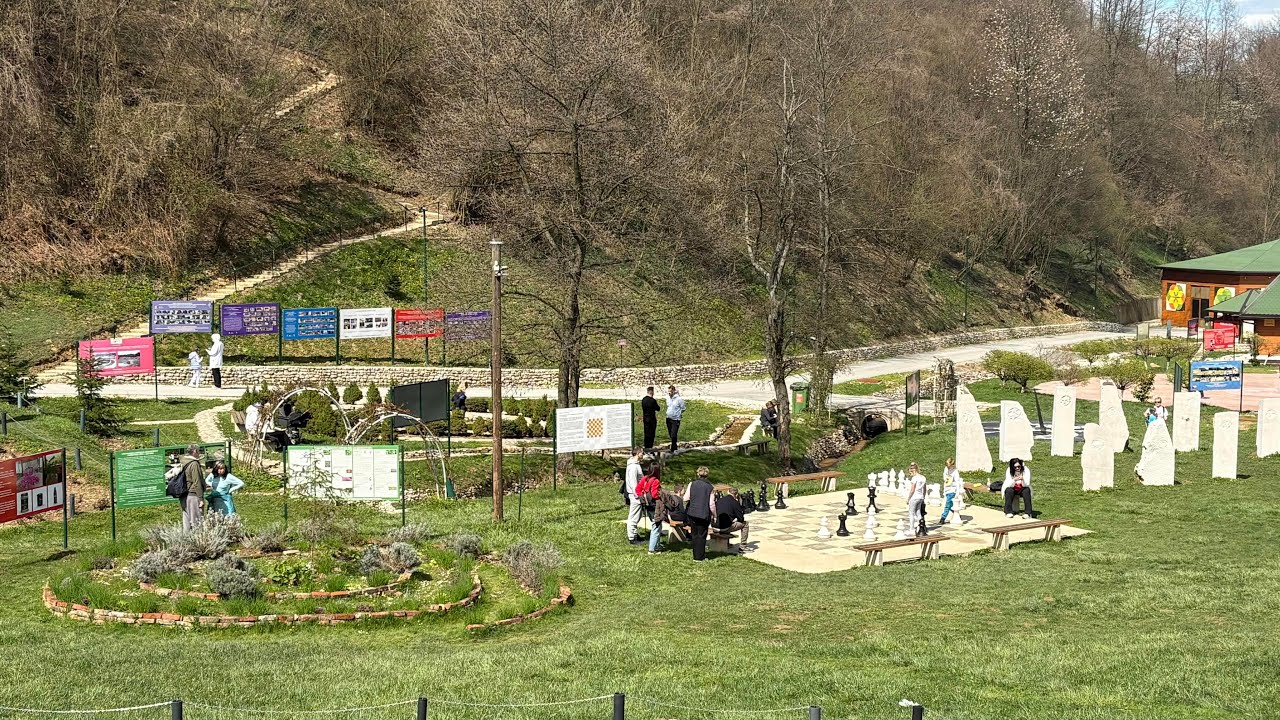 Sunce izmamilo posjetioce u kompleks “Ravne” (05.04.2026)