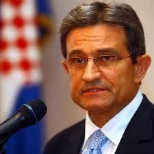 MOJA DVA NOVA SLUČAJA UTJECAJA LJUDSKOG UMA NA MALIGNU BOLEST