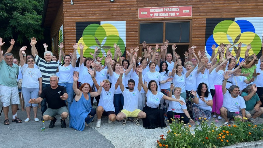 TIM BIOTERAPEUTA OSMU GODINU ZAREDOM STIŽE U PARK RAVNE 2: Tri dana besplatnih iscjeljenja, meditacija i muzičkog programa