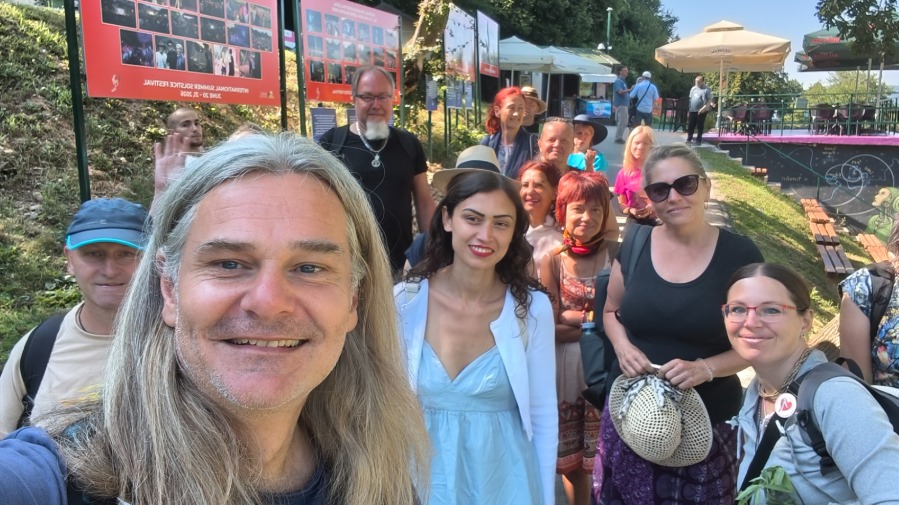 Slovak Jiri Saharin godinama dovodi grupe u Visoko: Park Ravne 2 obogatio instalacijom dodekaedra