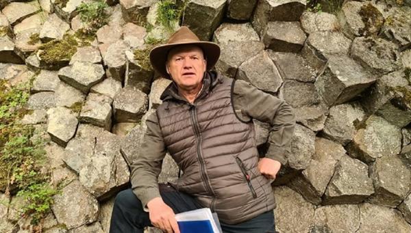 Razgovor s Dr. Semirom Osmanagićem o tajni bosanskih piramida i budućnosti umjetne inteligencije: Prezentacija slovenskog izdanja knjige Moj razgovor s vještačkom inteligencijom