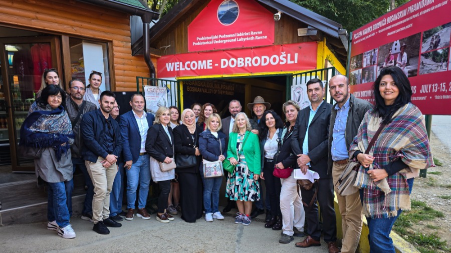 Predstavnici institucija iz BiH u stručnoj posjeti kompleksu bosanskih piramida