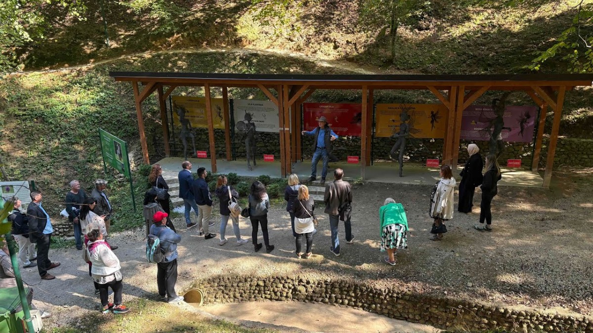 Predstavnici institucija iz BiH u stručnoj posjeti kompleksu bosanskih piramida
