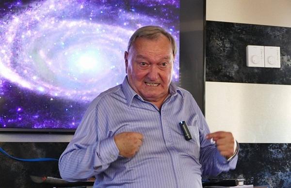 Intervju s Danikenom i Tsoukalosom: ‘Očekuje nas veliko otkriće vanzemaljske grobnice’