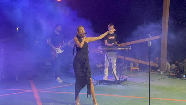 (VIDEO) Sjajan koncert Džejle Ramović u parku “Ravne 2”