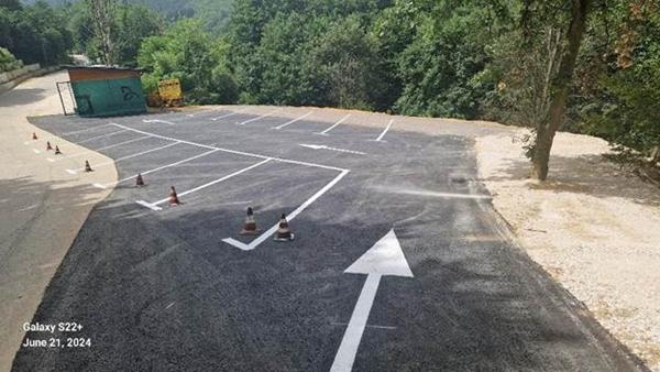 FONDACIJA IZGRADILA I ASFALTIRALA PARKING NA RAVNAMA