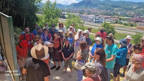 HILJADE GOSTIJU NA BELVEDEREU