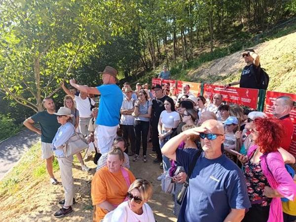 STOTINJAK POSJETILACA IZ ZEMALJA REGIONA OBIŠLI BOSANSKU DOLINU PIRAMIDA UZ VOĐENJE DR. SEMIRA OSMANAGIĆA