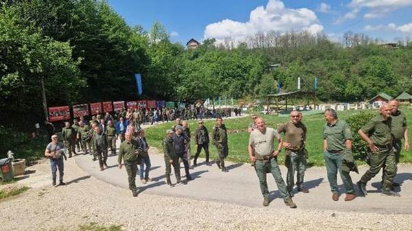 UPOSLENICI UPRAVE ZA ŠUMARSTVO ZDK POSJETILI PARK „RAVNE 2“ I ZASADILI „ŠUMICU PRIJATELJSTVA“