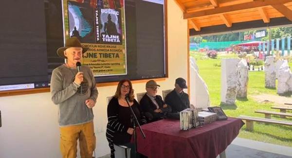 U PARKU „RAVNE 2“ ODRŽANA PROMOCIJA KNJIGE „TAJNE TIBETA“ AHMEDA BOSNIĆA