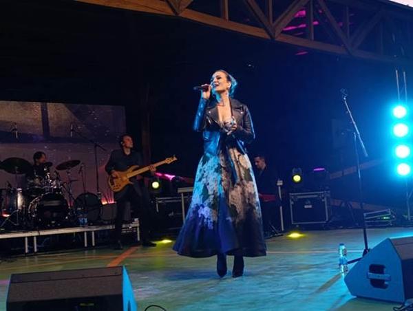 KONCERTOM JELENE TOMAŠEVIĆ OKONČAN DESETI PO REDU FESTIVAL POVODOM POČETKA LJETA U DISTRIKTU BOSANSKIH PIRAMIDA