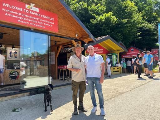 BIOTERAPIJA I „BALKANSKI FESTIVAL“ U PARKU RAVNE 2