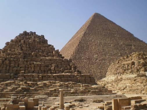 SVE PIRAMIDE EGIPTA