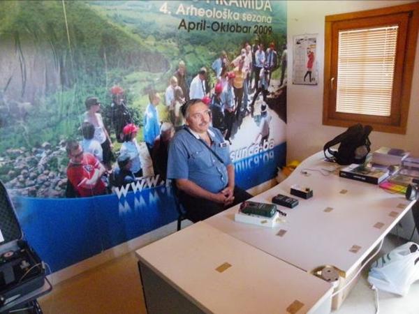 GORAN MARJANOVIĆ: ELEKTROMAGNETNI FENOMENI NA BOSANSKIM PIRAMIDAMA SU UMJETNO STVORENI