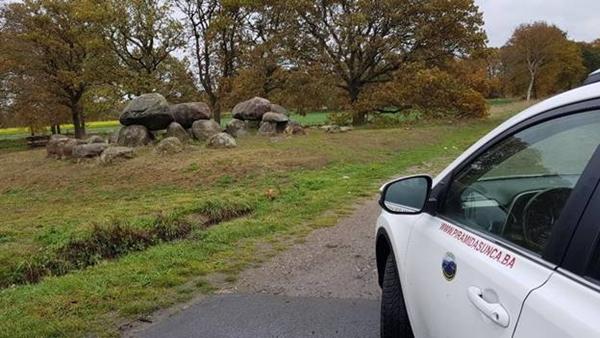 HUNEBED: DIVOVSKI BLOKOVI U NIZOZEMSKOJ