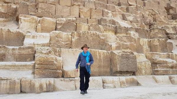 IZAZOV DR. SEMIRA OSMANAGIĆA EGIPTOLOGIJI: ZAŠTO ‘SINOVI BOGOVA (FARAONI) NISU GRADITELJI HRAMOVA I PIRAMIDA DREVNOG EGIPTA’?