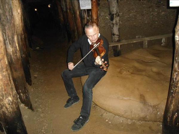 KONCERT MIHE POGAČNIKA NA MEGALITU K-2