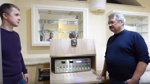 PIRAMIDE I ‘VIŠA REALNOST’