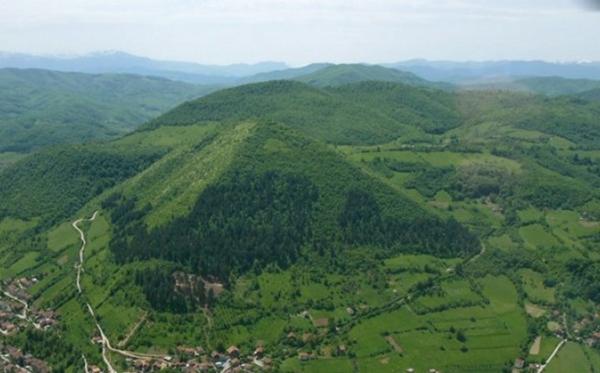 Ruski stručnjak za piramide Uvarov: Visoko će biti spiritualni centar svijeta