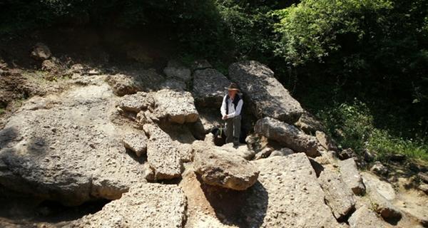 Late-discovered Bosnian Pyramids attract enthusiasts worldwide