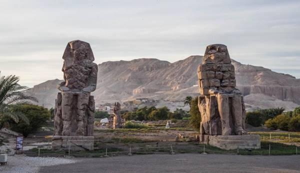 Uncovering the Impossible: 6 of the Heaviest Ancient Stones Ever Made