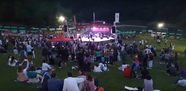 KONCERT GORANA KARANA U PARKU RAVNE 2