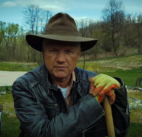 O jonizatorima i energijama tunela Ravne