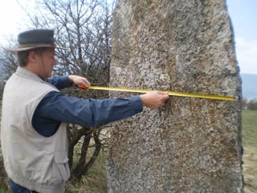 PRAHISTORIJSKE MONOLITNE PLOČE BOSANSKOG PETROVCA