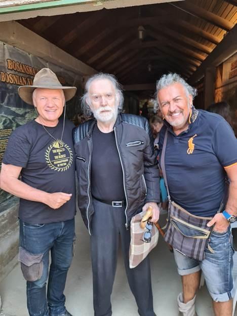 POZNATI NA PIRAMIDAMA