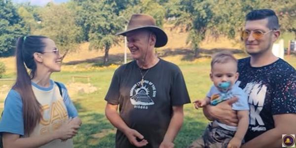 POZNATI NA PIRAMIDAMA – POPULARNI YOUTUBERI ZAGA I FILIP