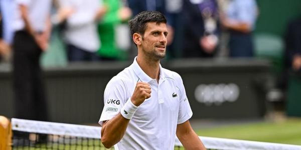 Novak Djokovic visits Bosnian Pyramid of the Sun
